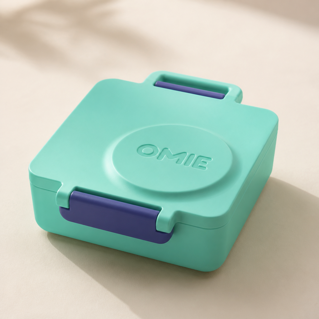Fresh green bento box product photo on clean pastel background with soft daylight